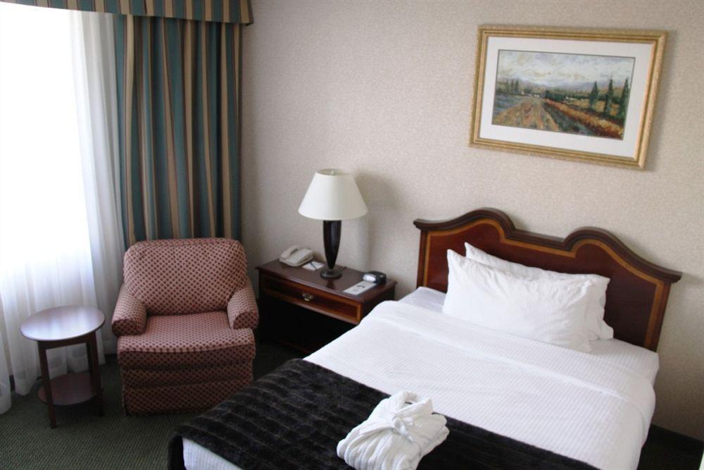 Sawridge Inn And Conference Centre Edmonton South Δωμάτιο φωτογραφία
